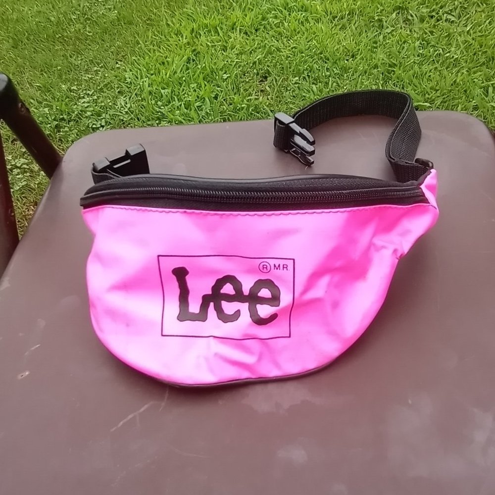 Vintage Lee fanny pack